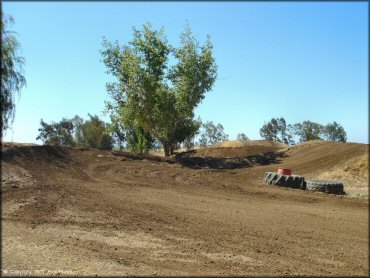 Example of terrain at Cycleland Speedway Track